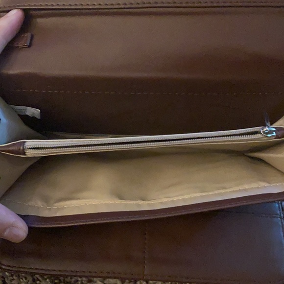 Wallet - Picture 4 of 6